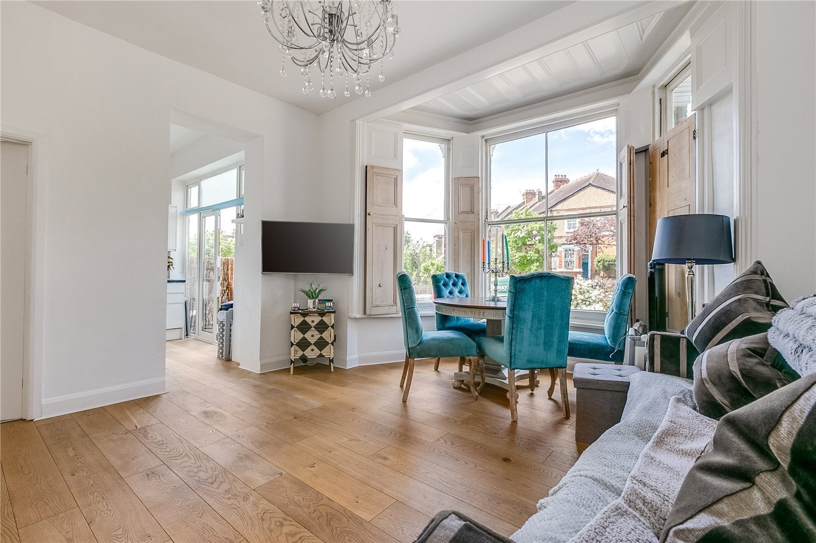 Flat Wimbledon Park Road in Greater London