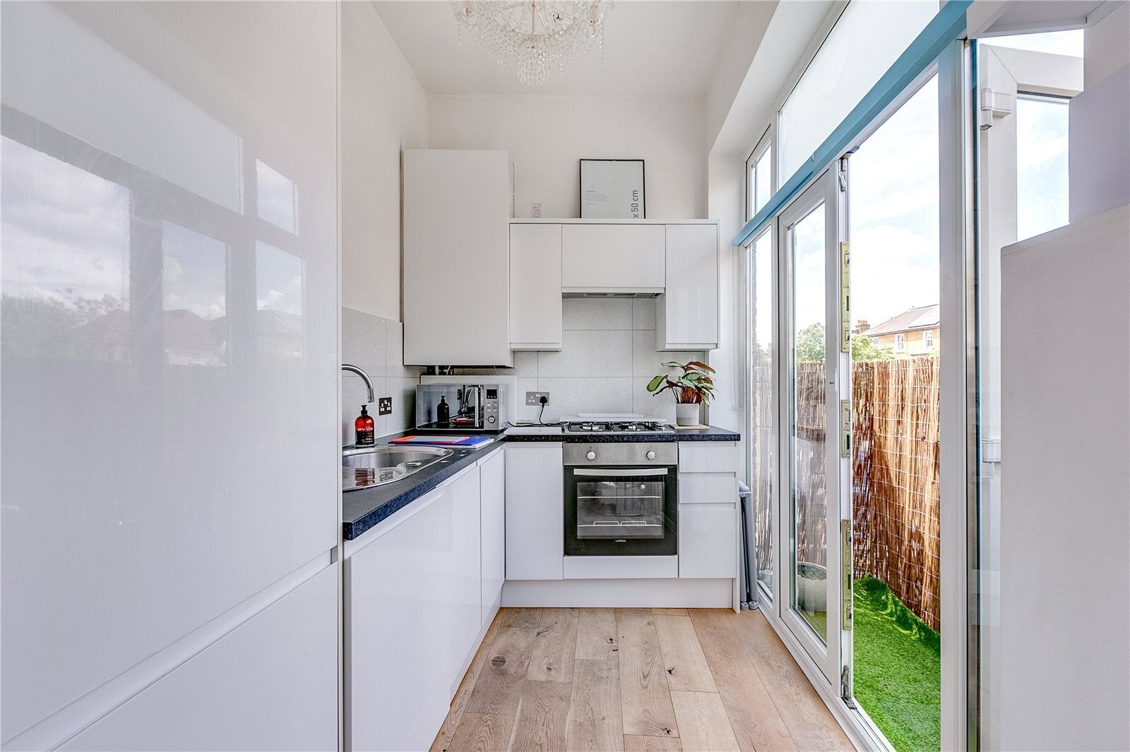 Flat Wimbledon Park Road in Greater London