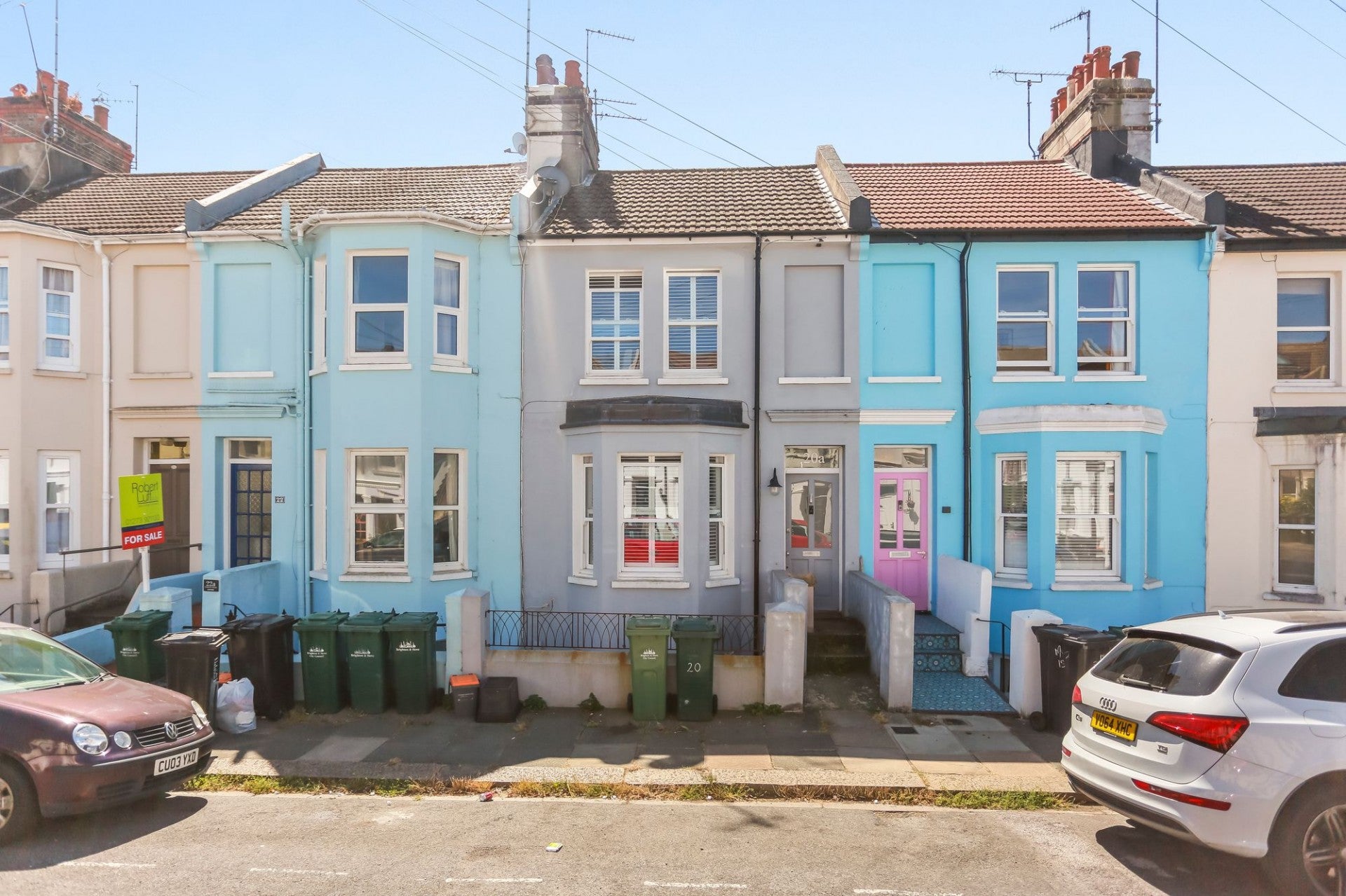Flat Gordon Road in Brighton