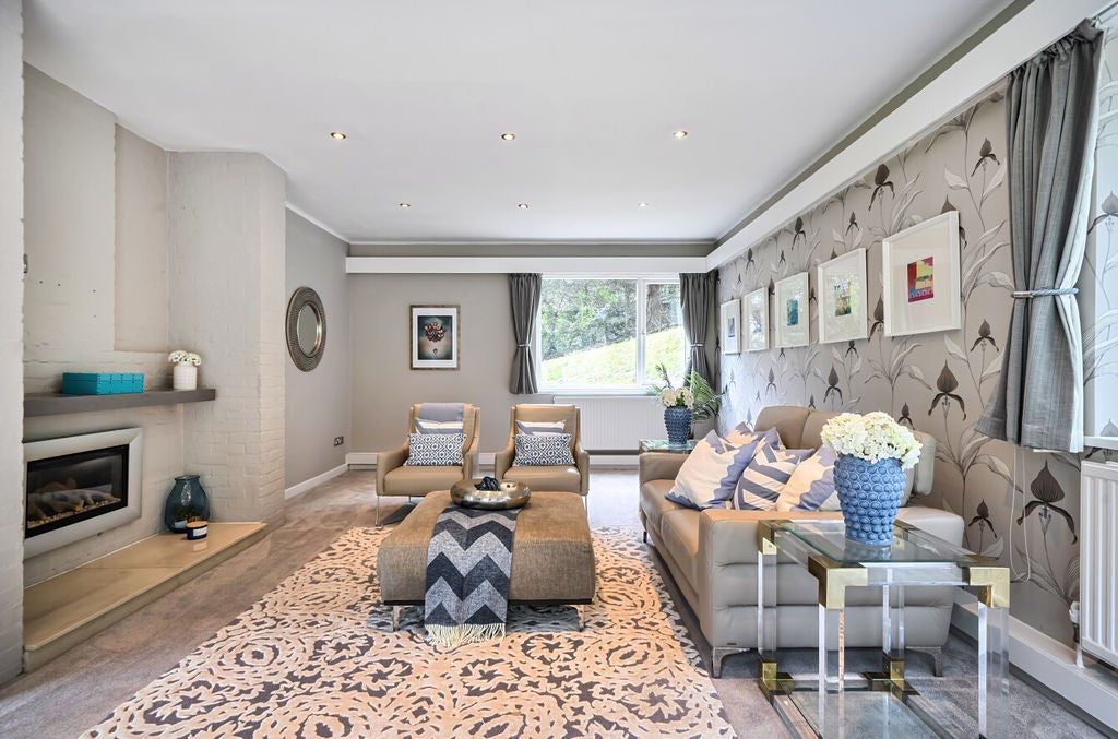 House Hartley Hill in Greater London