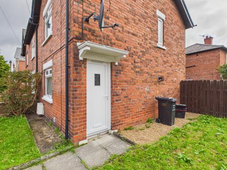 House Lower Windsor Avenue in Belfast