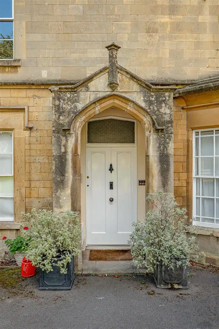 Flat Sydney Road in Bath