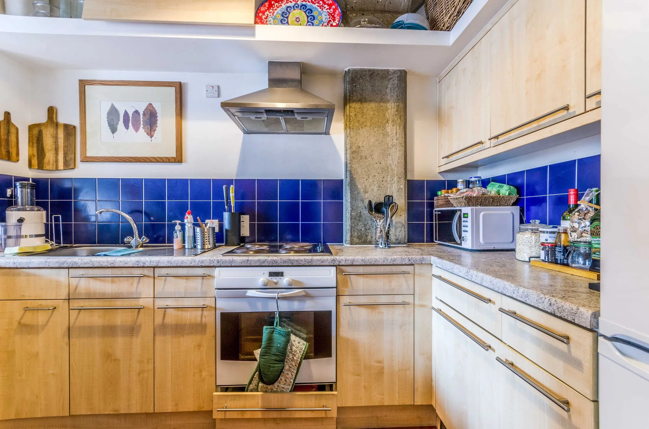Flat Wenlock Road in Greater London