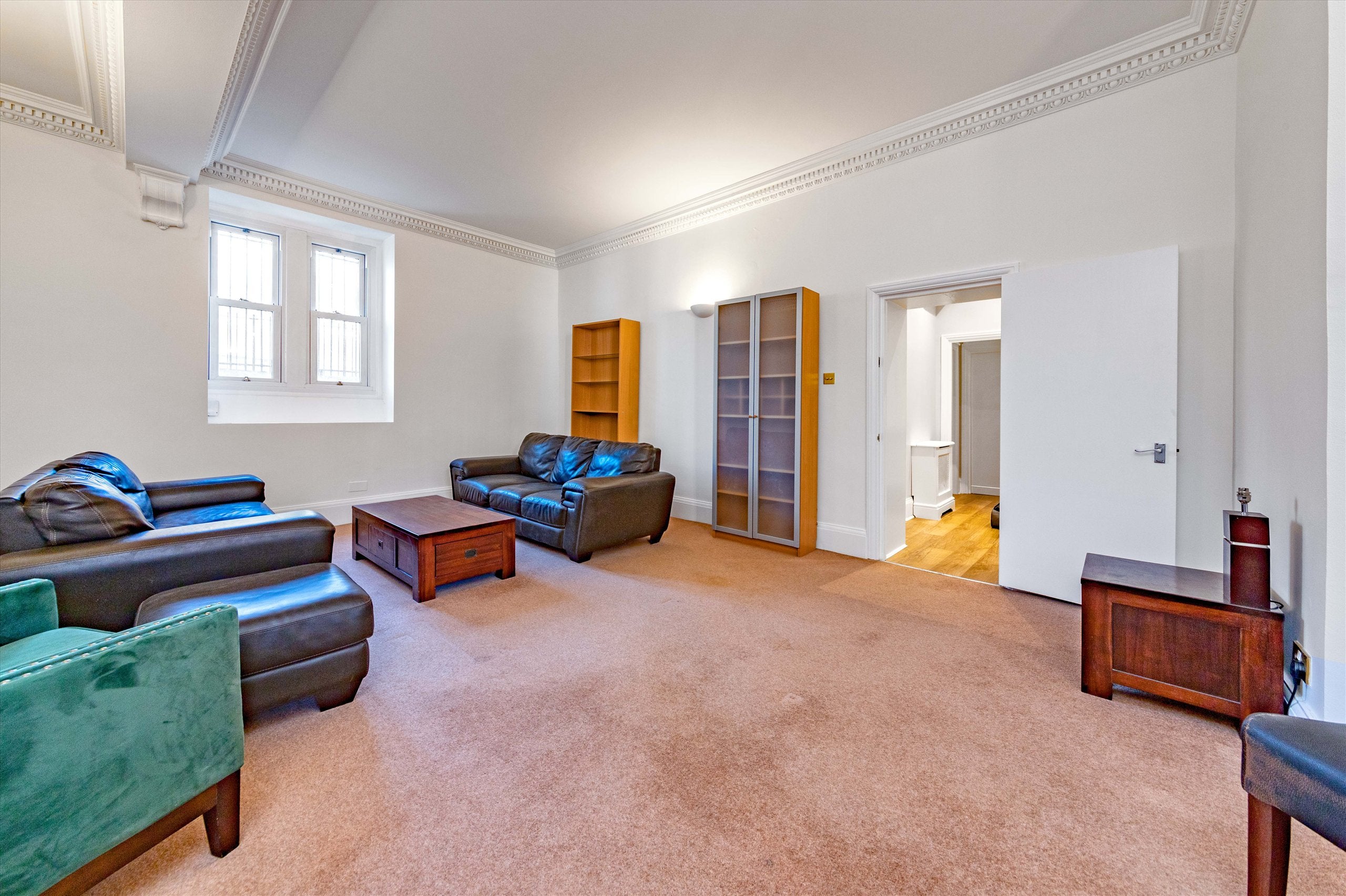 Flat Mason Street in Greater London