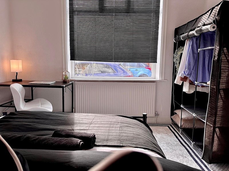 Room Linby Street in Burnley
