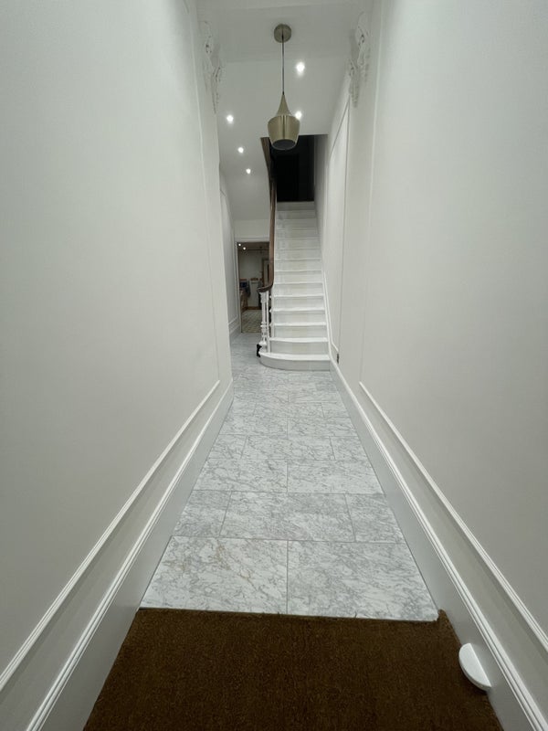 Room Algernon Road in Greater London