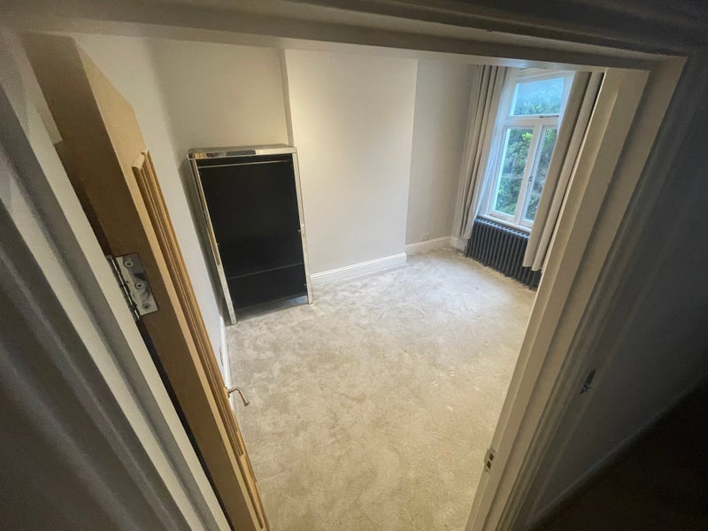 Room Algernon Road in Greater London