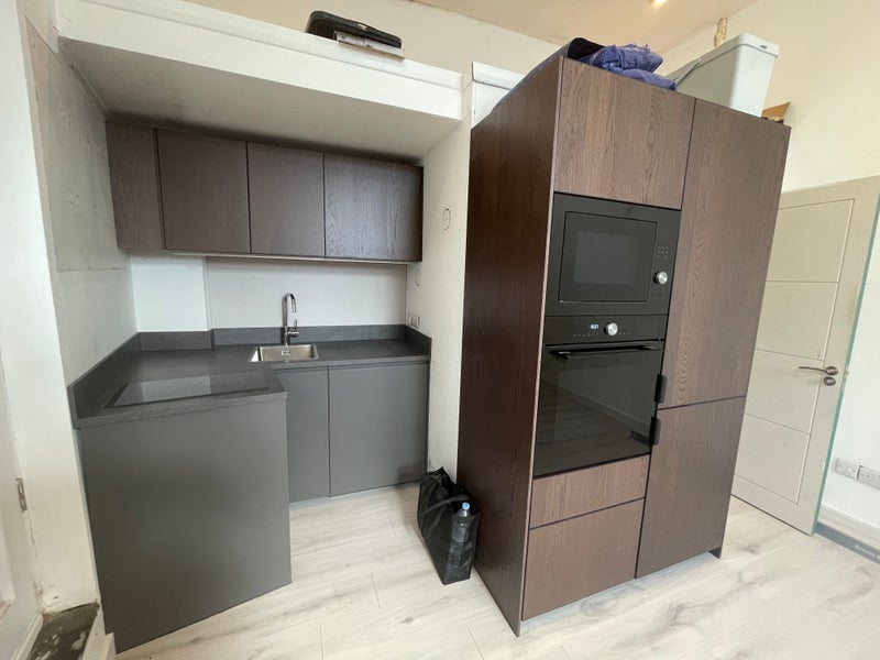 Room Algernon Road in Greater London