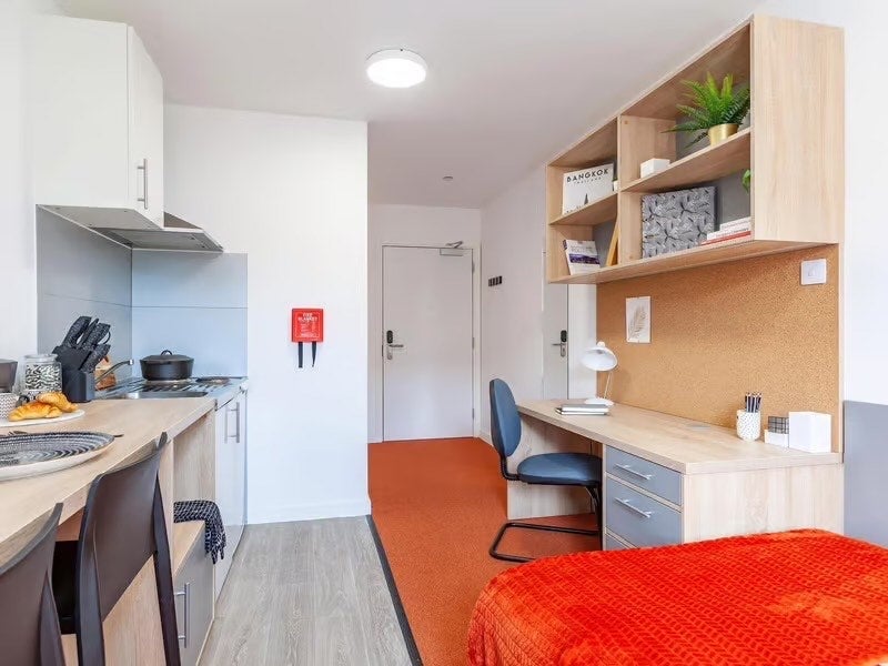 Room Cliveland Street in Birmingham
