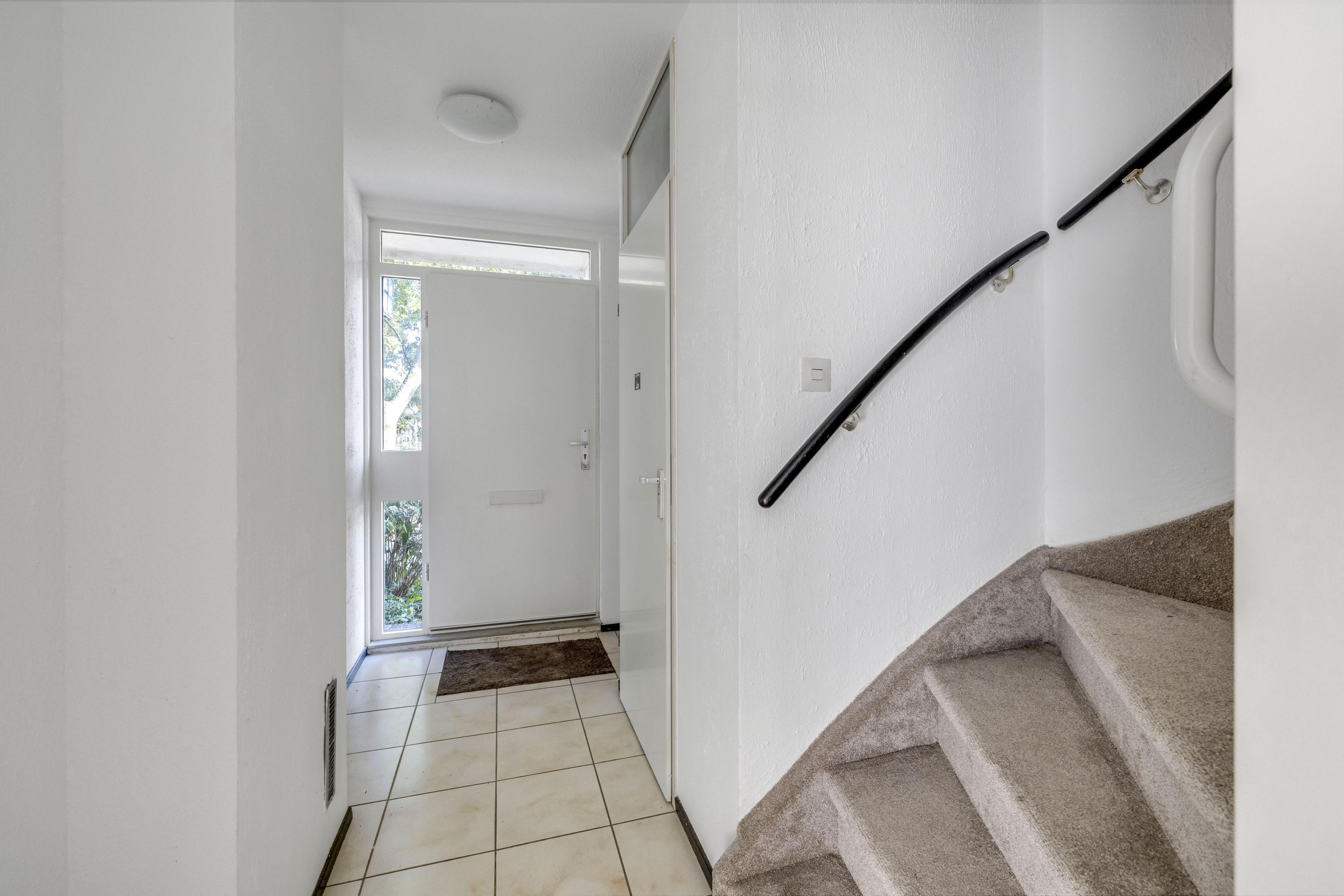 Tussenwoning te koop: Harkje Benthempad 31, Schiedam