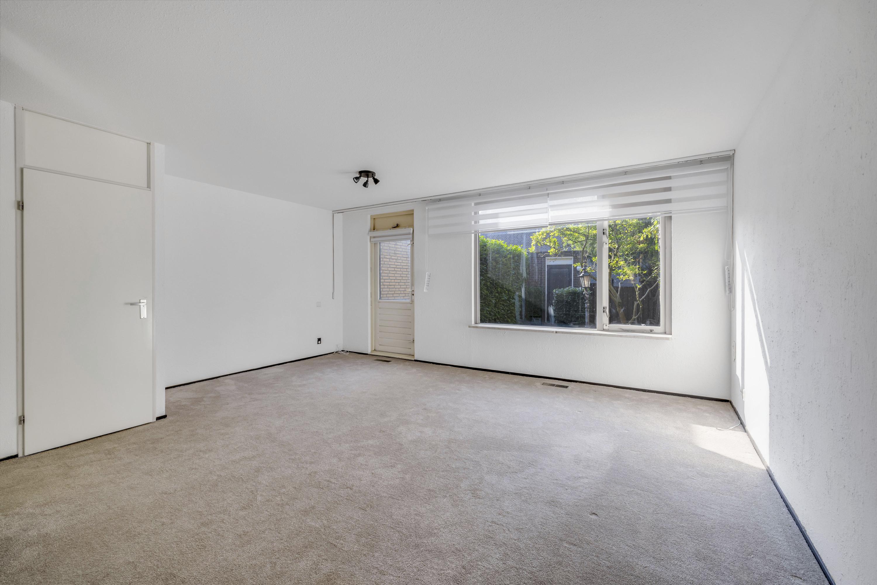 Tussenwoning te koop: Harkje Benthempad 31, Schiedam