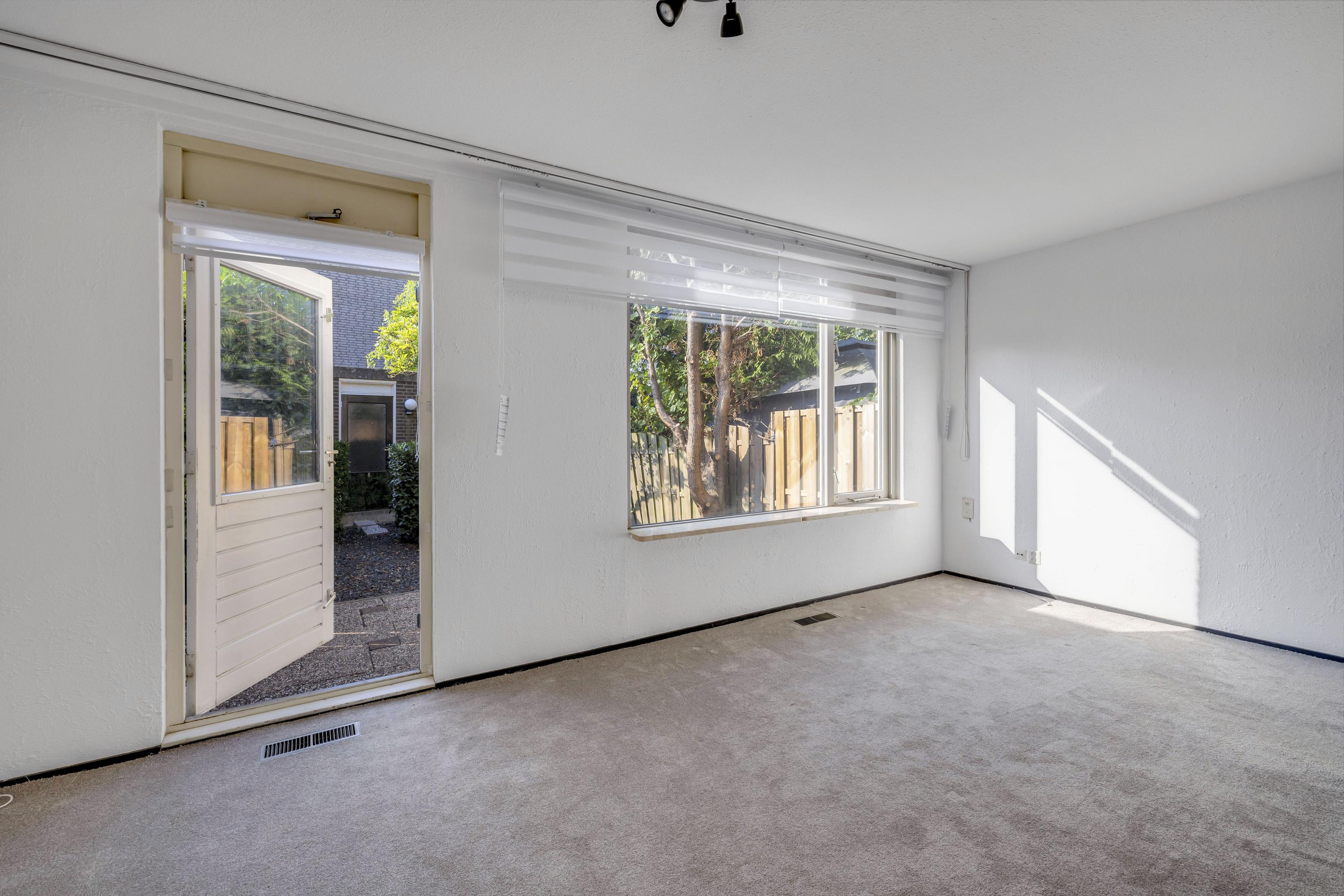 Tussenwoning te koop: Harkje Benthempad 31, Schiedam
