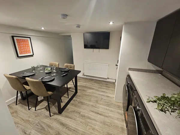 Flat Douglas Road in Maidstone