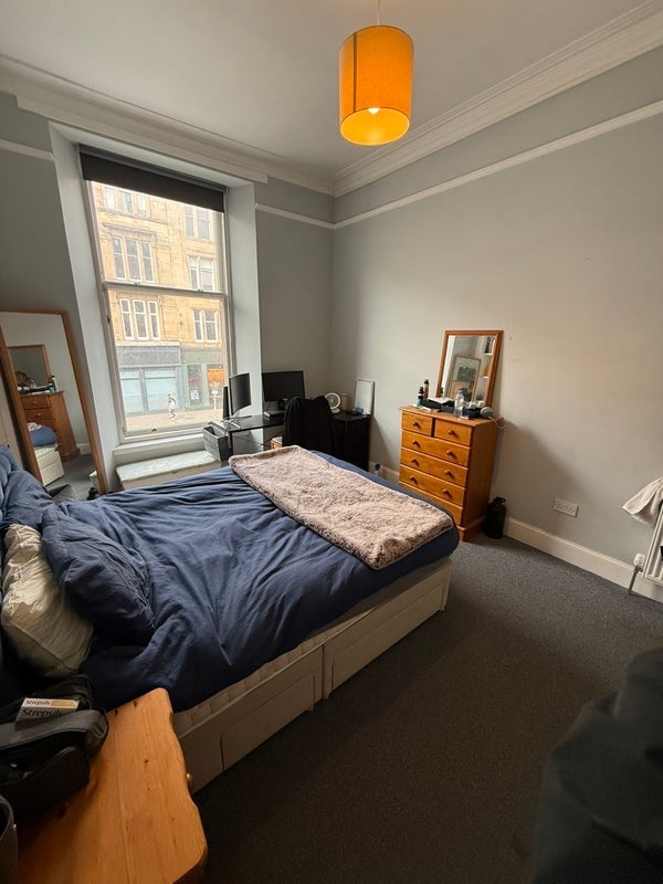 Room Great Western Road in Glasgow