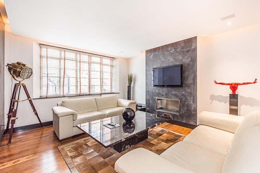 Flat Sloane Street in Greater London