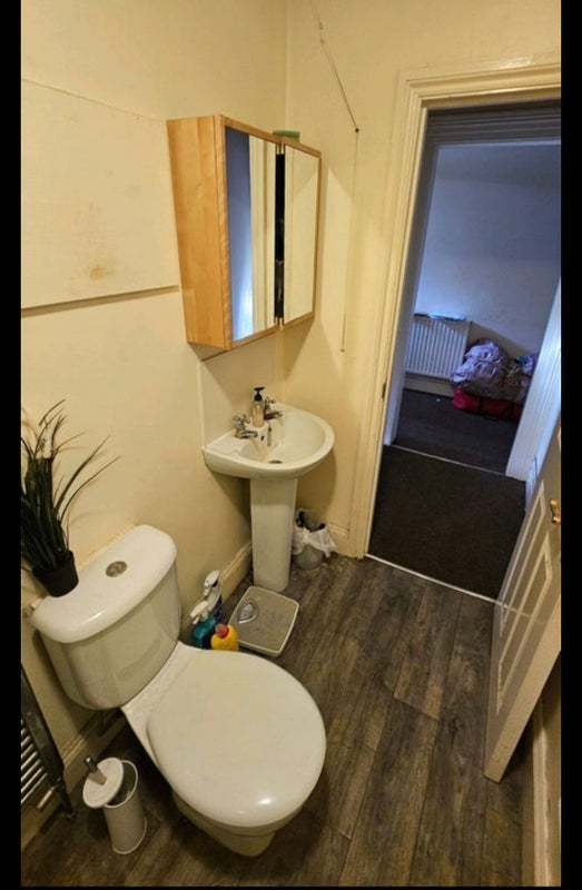 Room Gloucester Road in Bristol