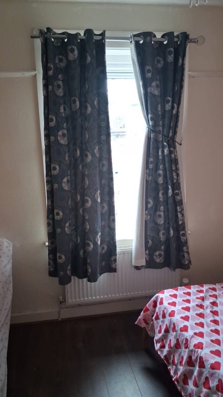 Room Longhill in Rochdale