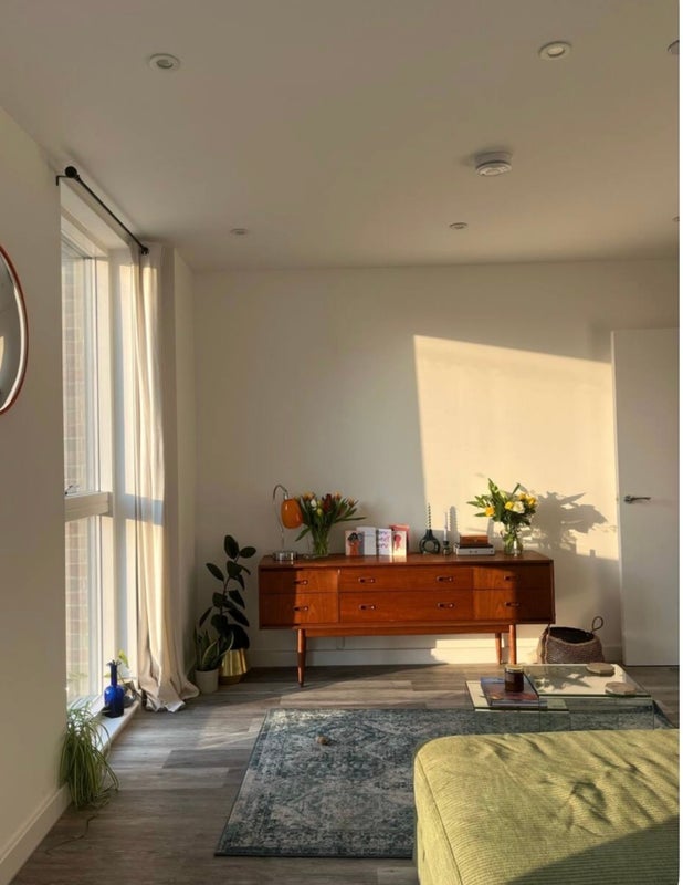 Room Copeland Road in Greater London