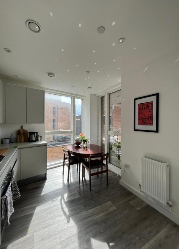Room Copeland Road in Greater London