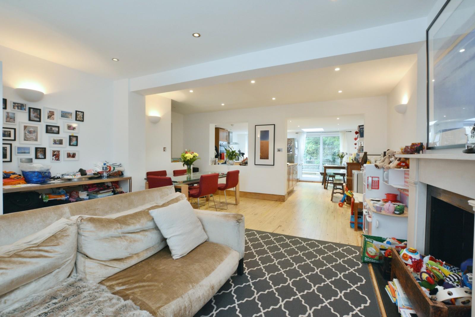 House Magnolia Road in Greater London