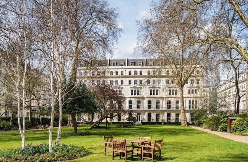 Flat Kensington Gardens Square in City of Westminster