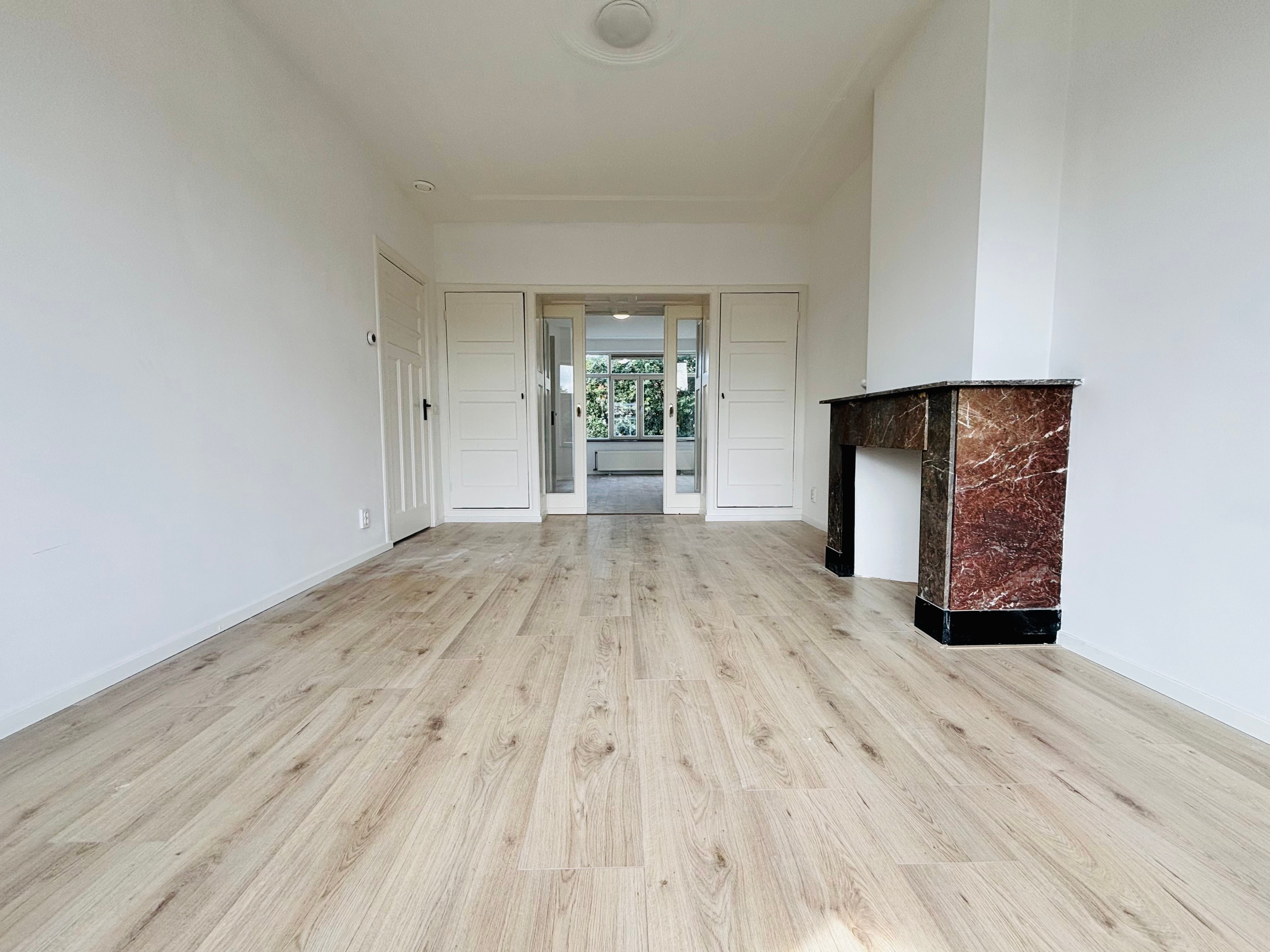Appartement De Genestetlaan 101 in Den Haag
