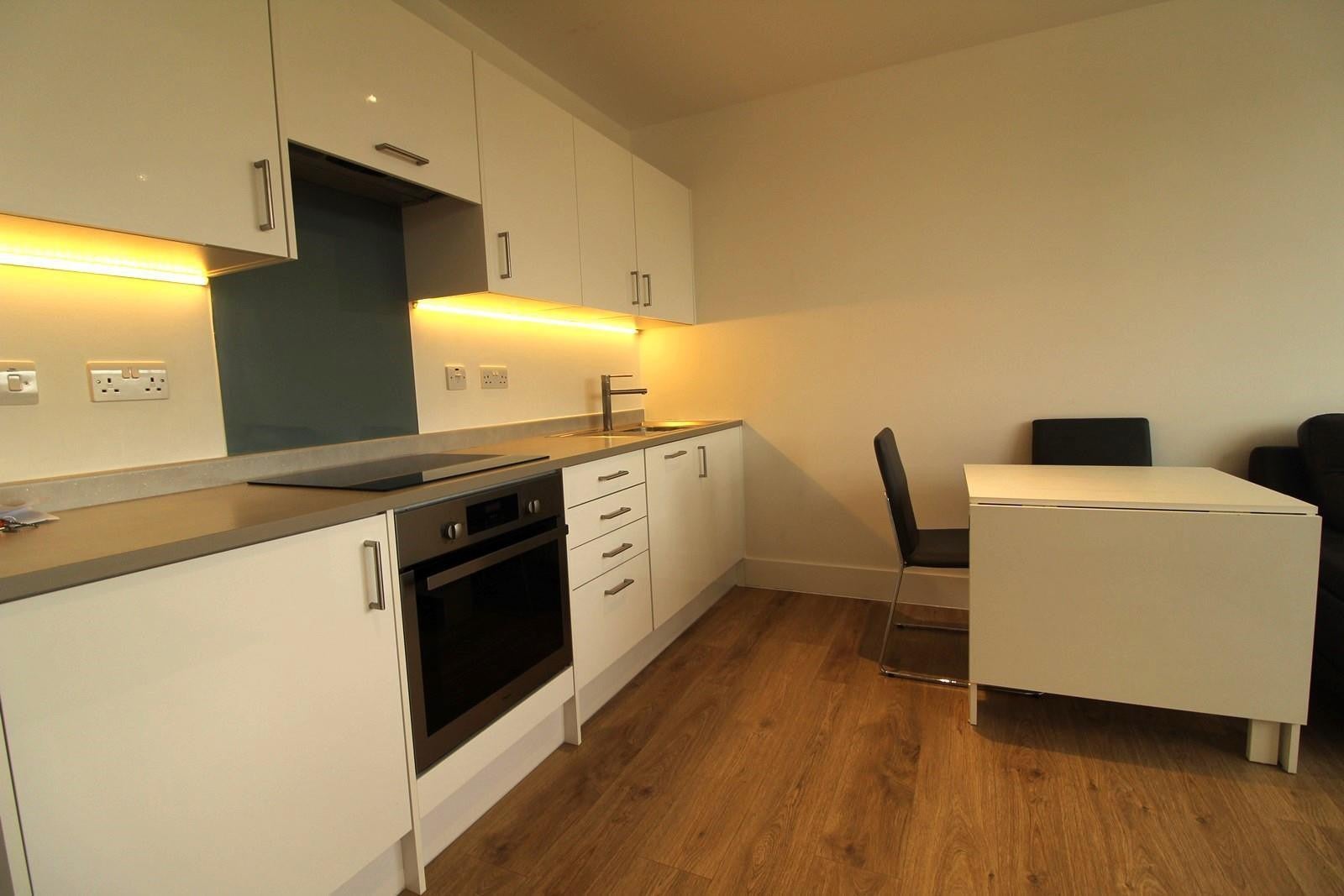 Flat King's Road in Reading