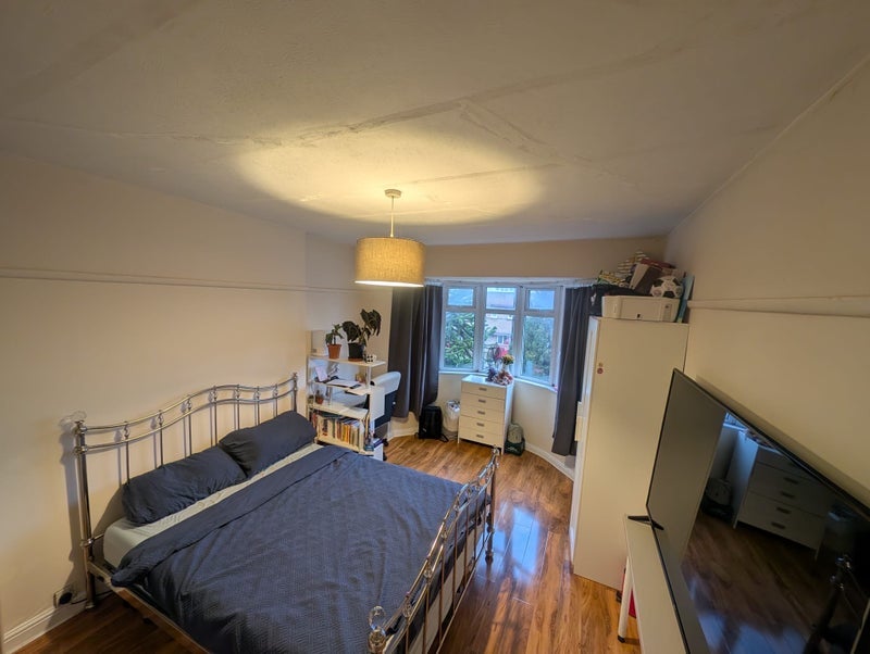 Room Friary Road in Greater London
