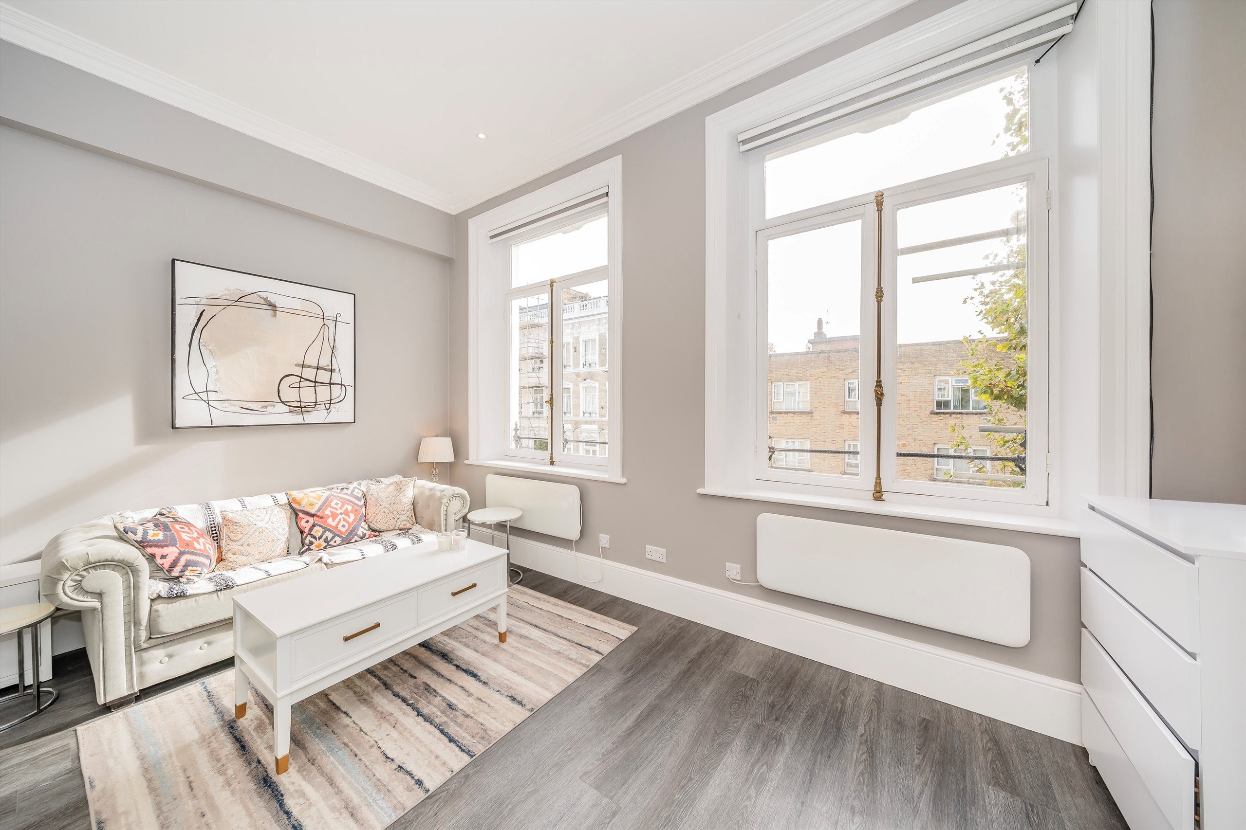 Flat Trebovir Road in Greater London