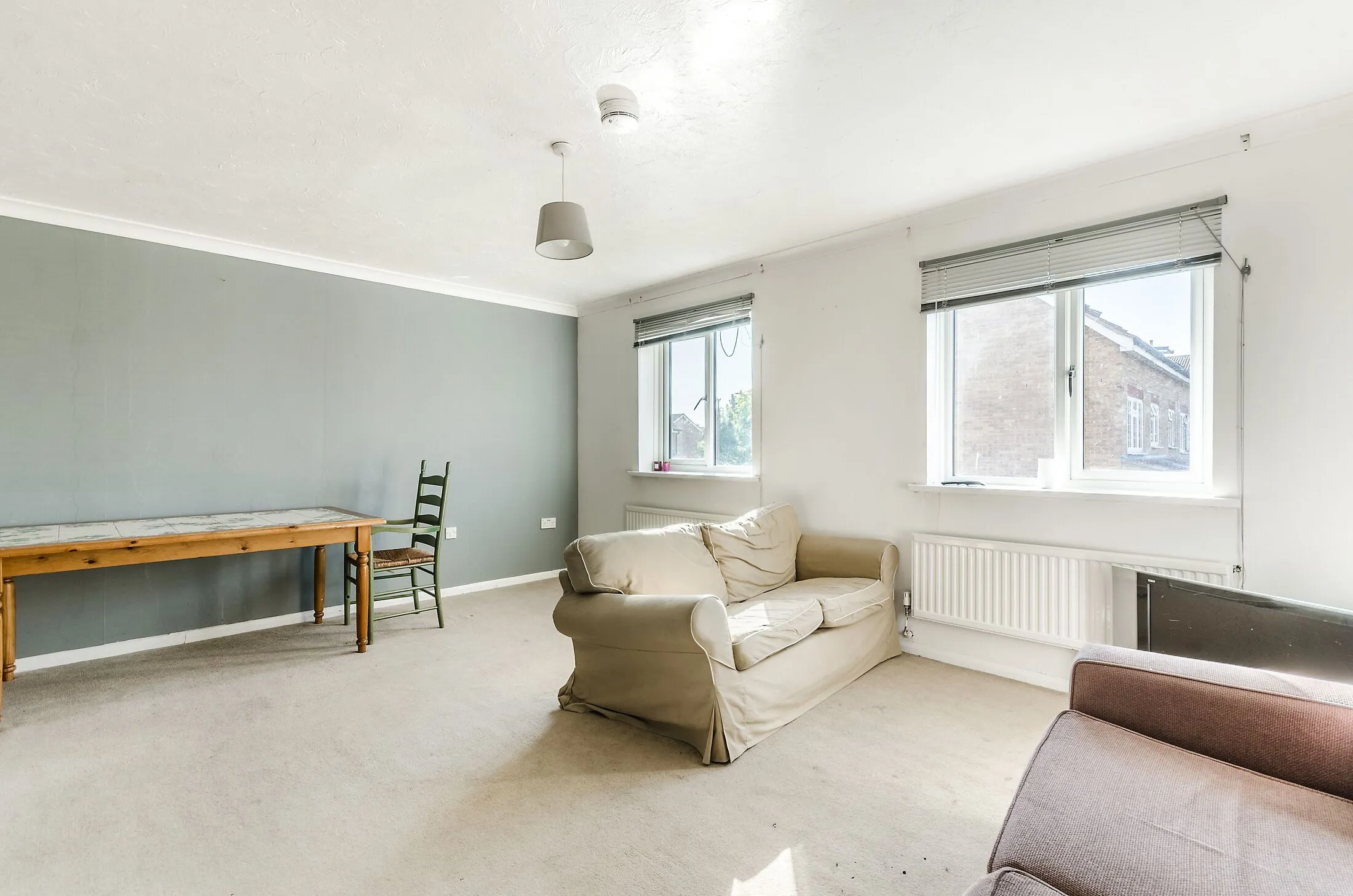 House Heathfield Drive in Greater London