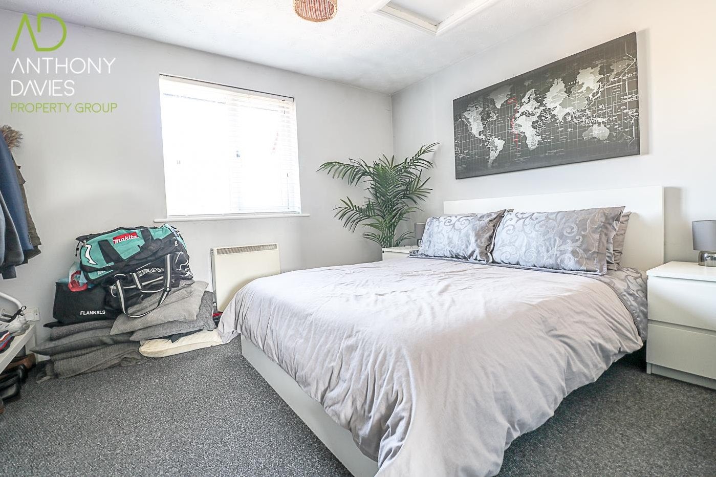 Flat Haslewood Avenue in Hoddesdon