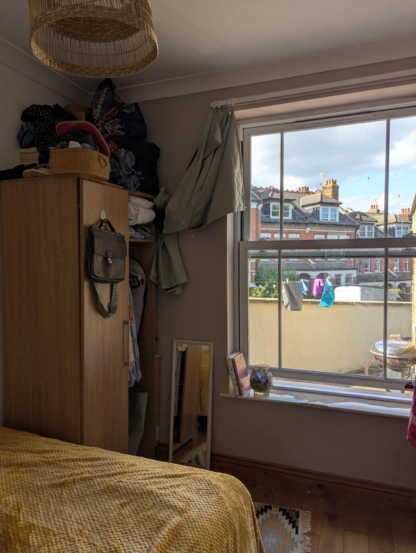 Room Harold Road in Greater London