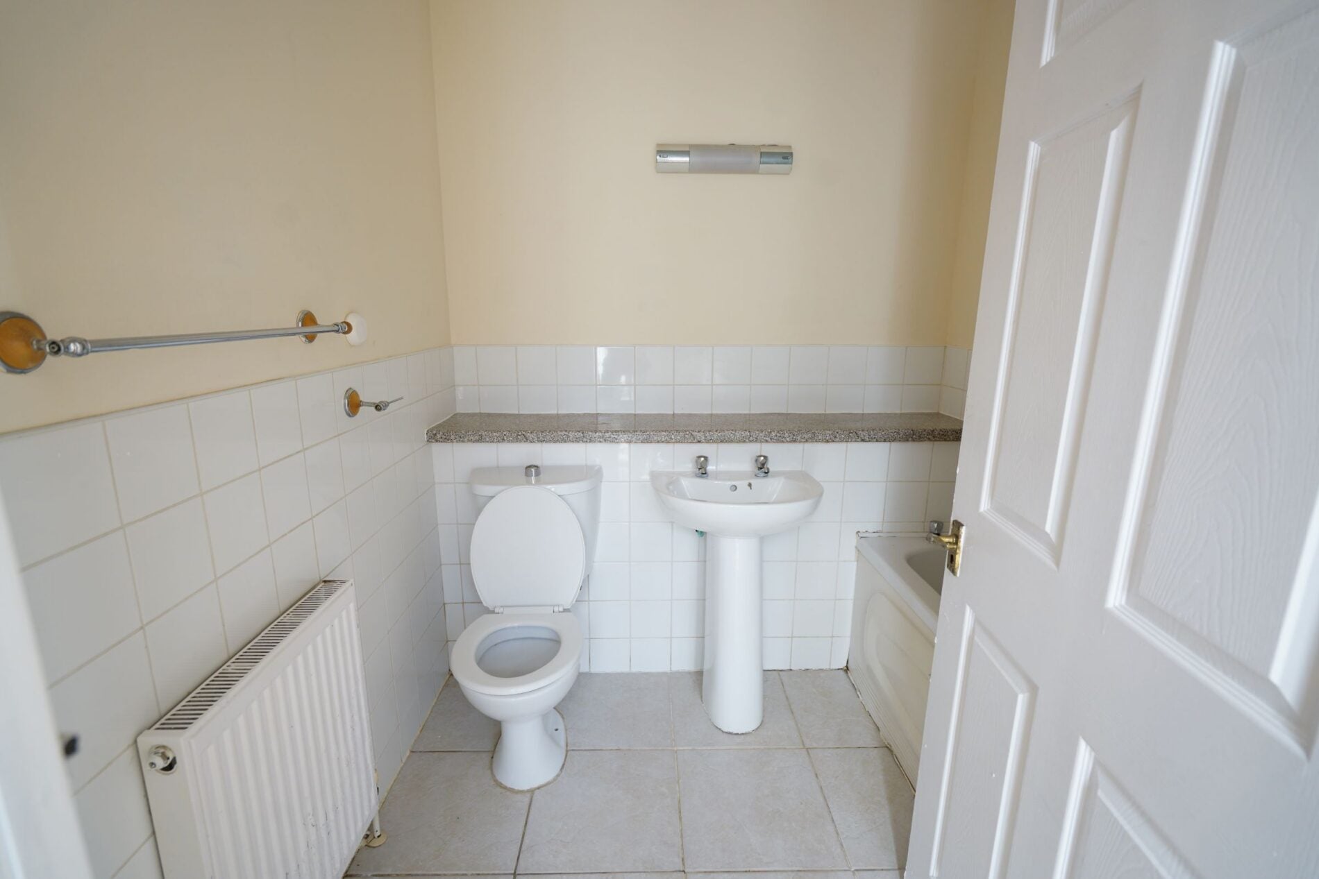 Flat Rookwood Close in Grays