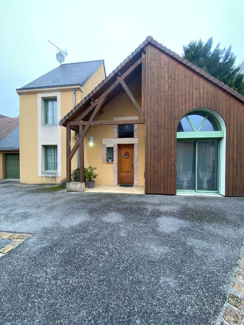 House Rue Maurice Thorez in Fleury-les-Aubrais