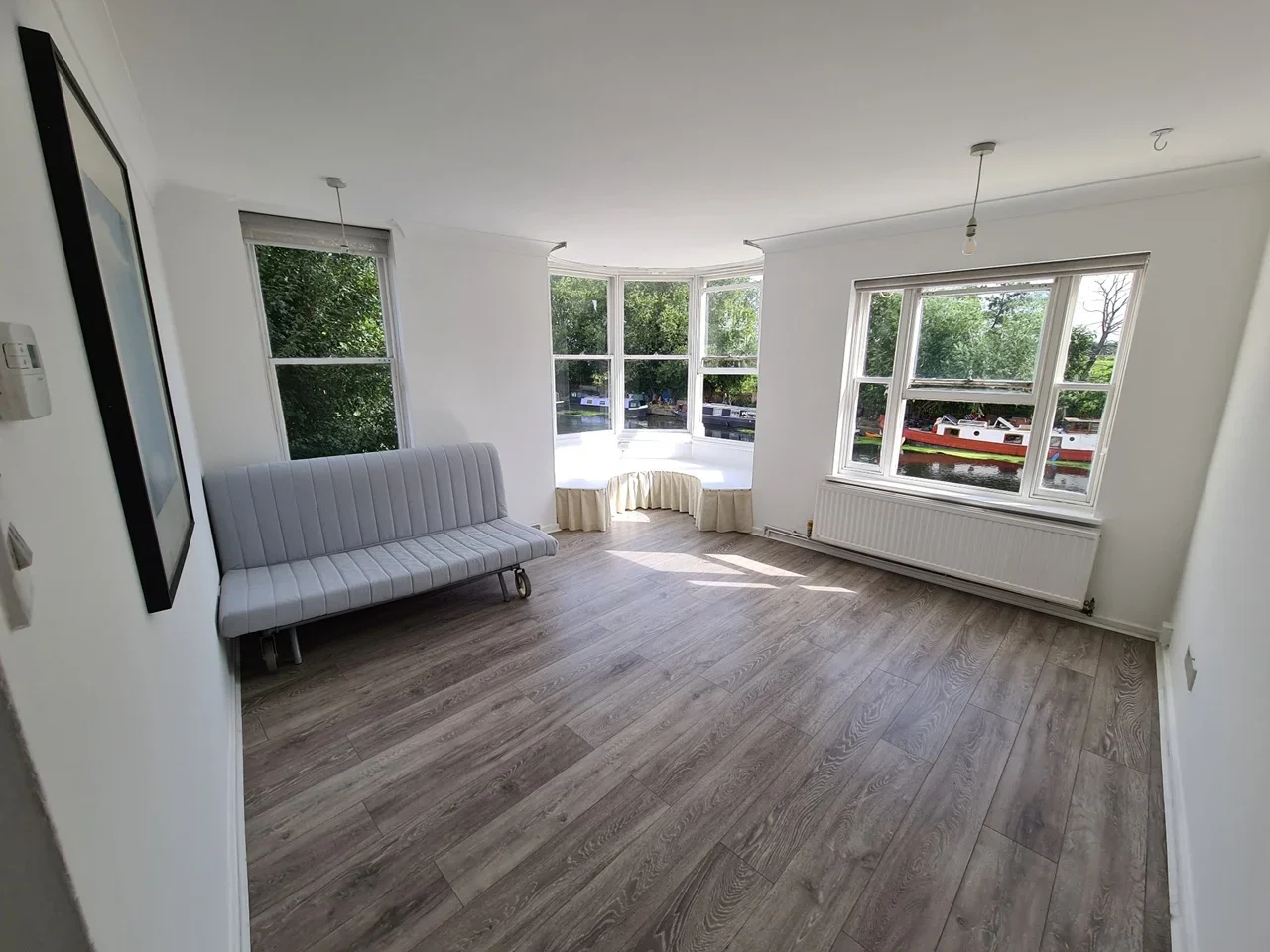 Flat Watermint Quay in Greater London