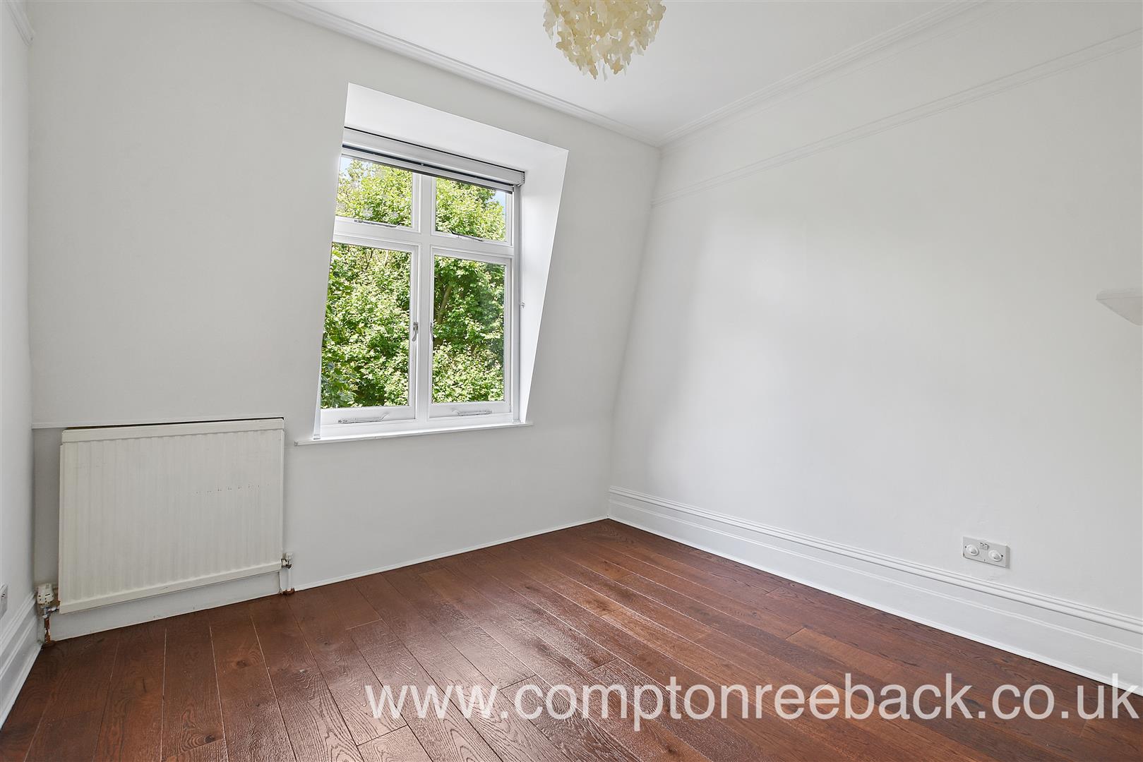 Flat Grantully Road in City of Westminster