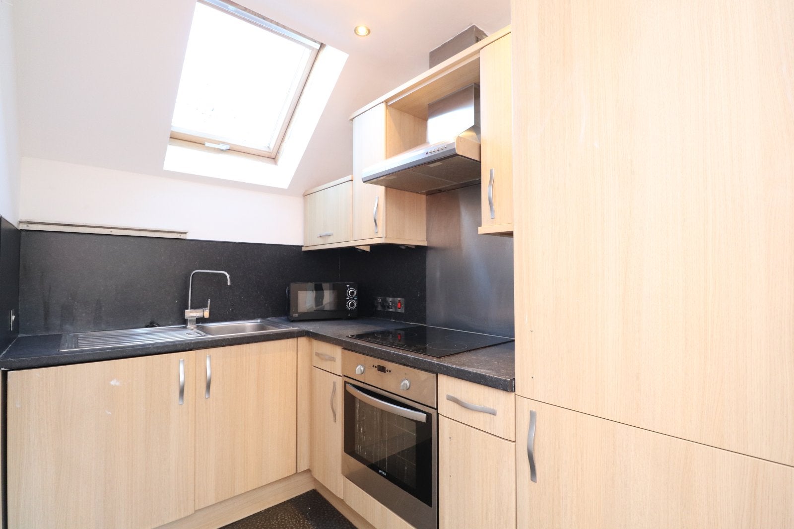 Flat Francesca Court in Leeds