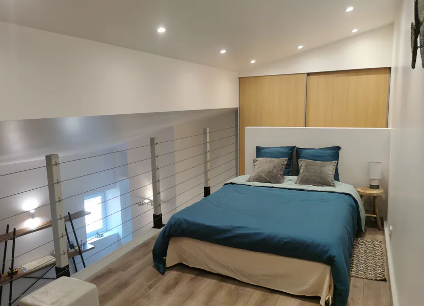 Appartement Rue Pierre et Marie Curie à Régusse