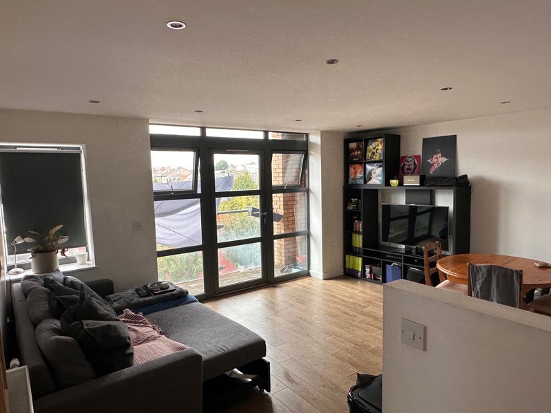 Room Lochinvar Street in Greater London