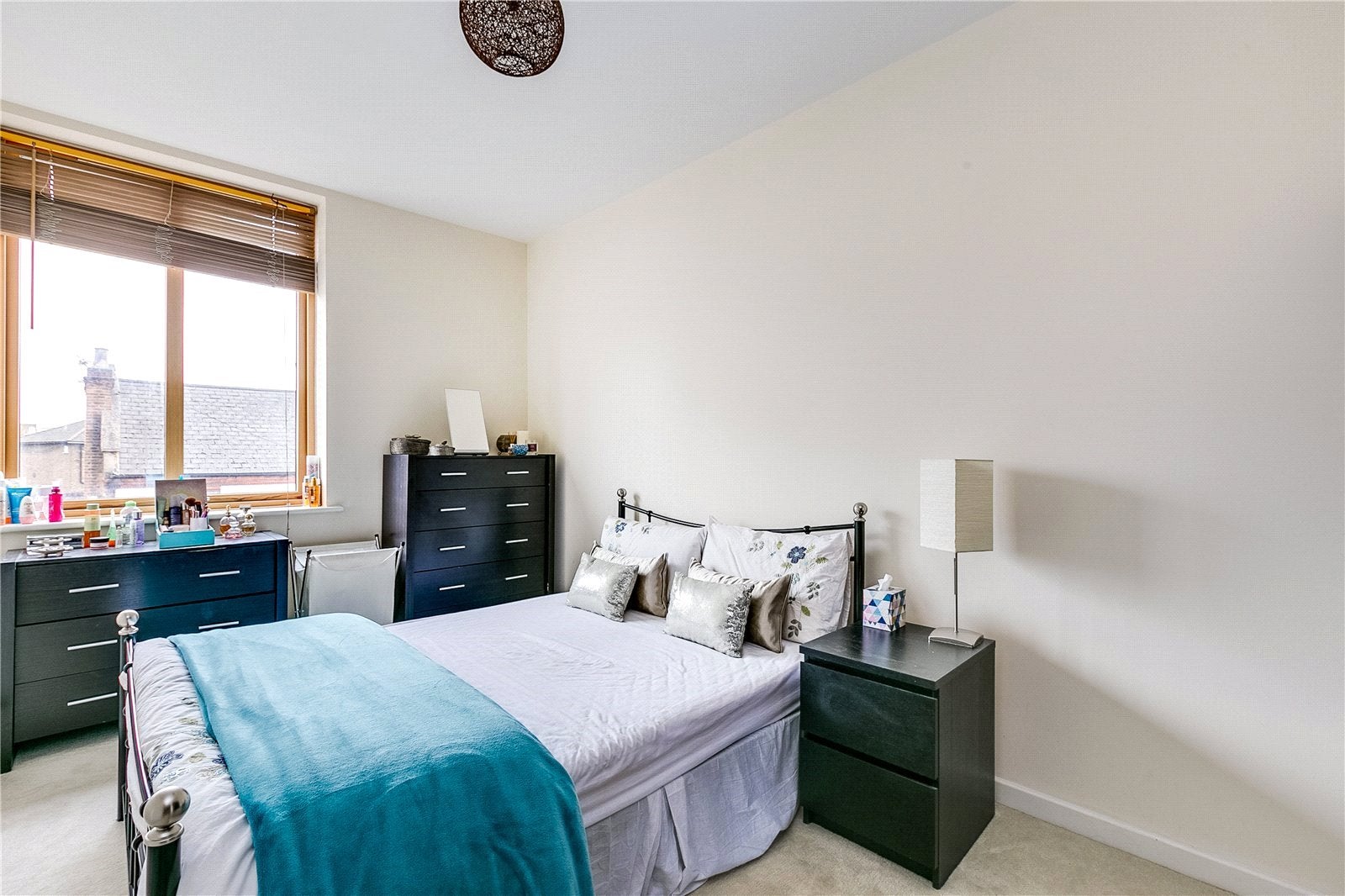 Flat Glengall Road in Greater London