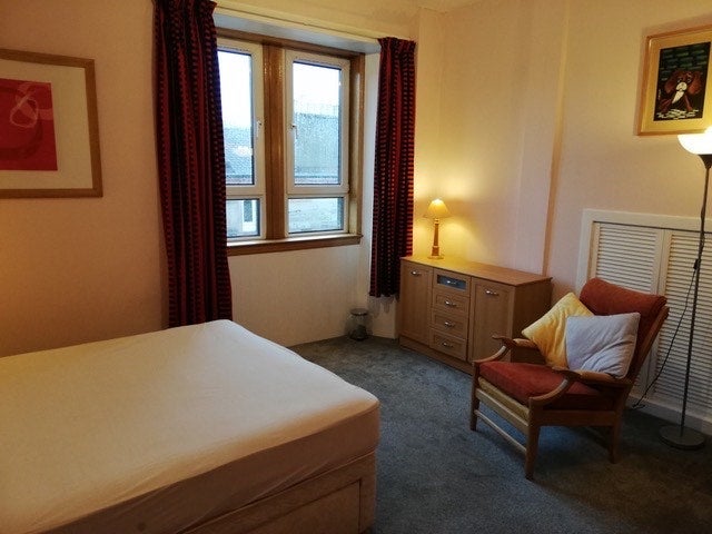 Room Gorgie Road in City of Edinburgh