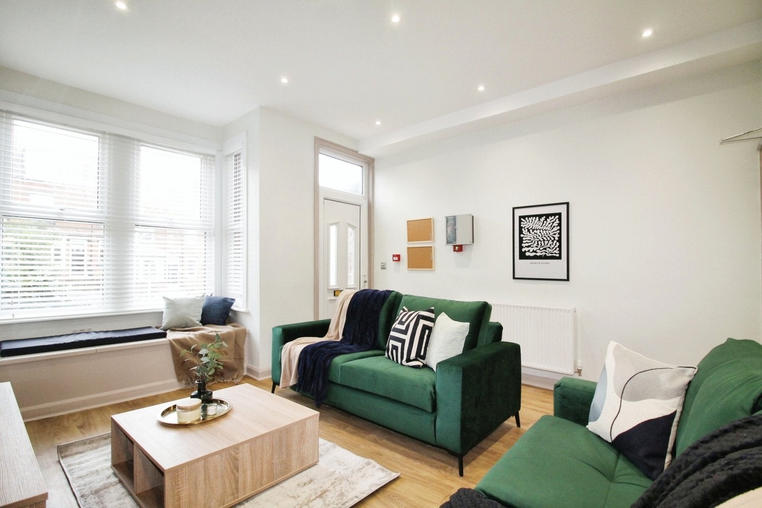 Room St Ann's Avenue in Leeds