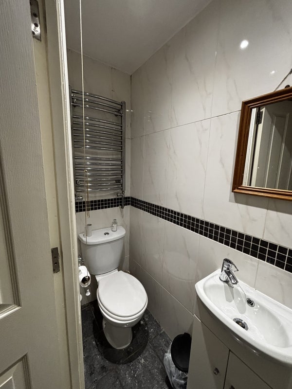 Room Hayes Close in Bristol