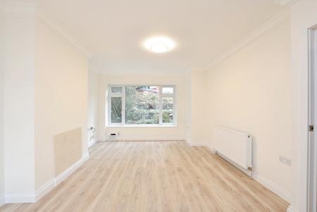 House Deeds Grove in High Wycombe