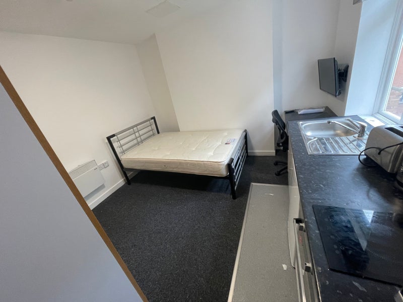 Flat Regent Road in Leicester