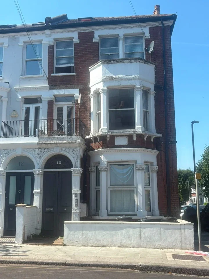 Flat Keildon Road in Greater London