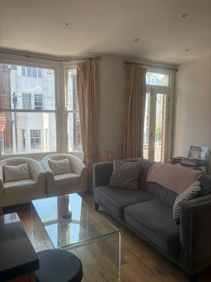 Flat Keildon Road in Greater London