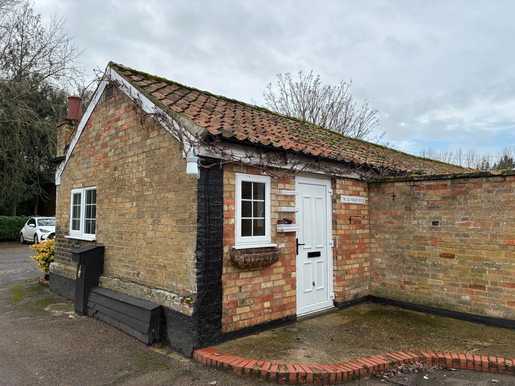 Flat Barcham Road in East Cambridgeshire