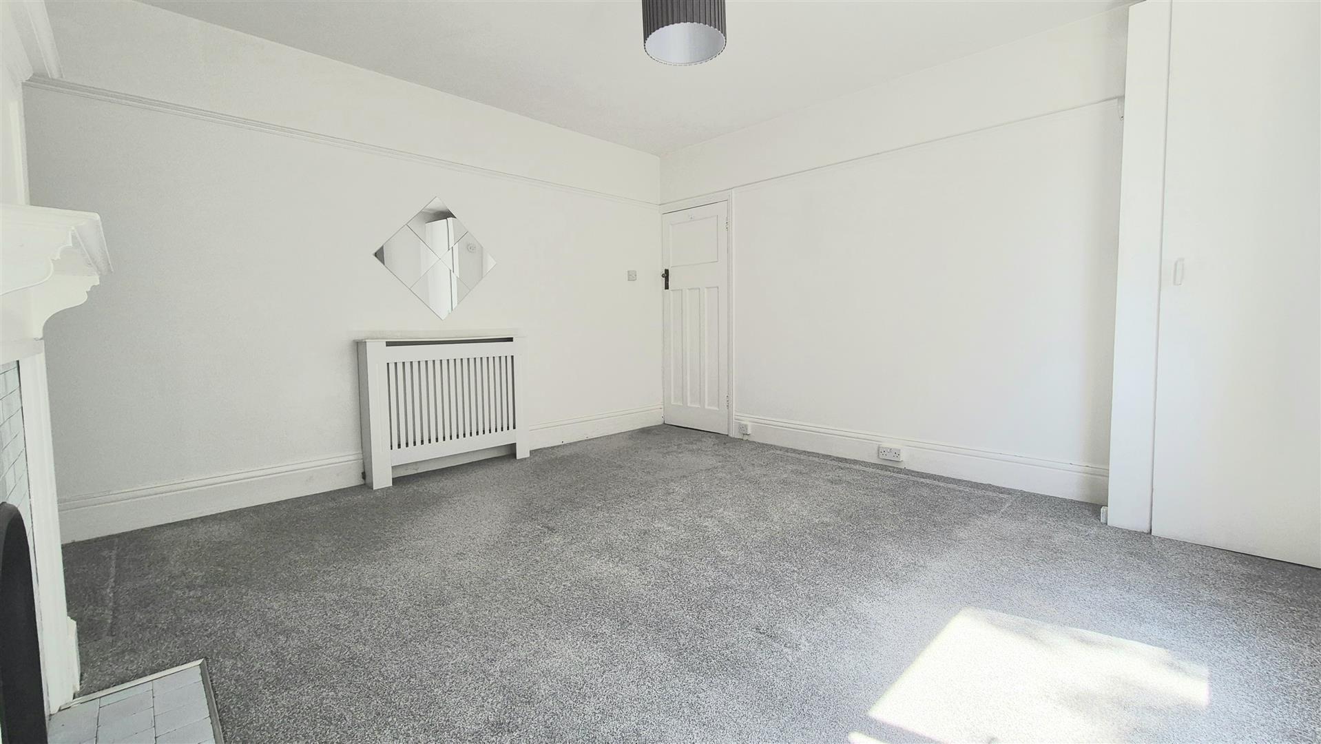Flat Copnor Road in Portsmouth