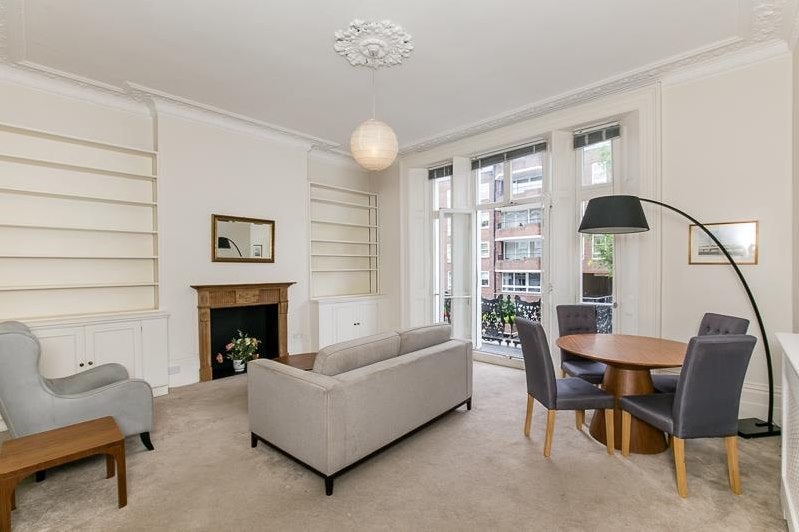 Flat Oakley Street in Greater London